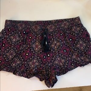 Super cute flowy shorts!